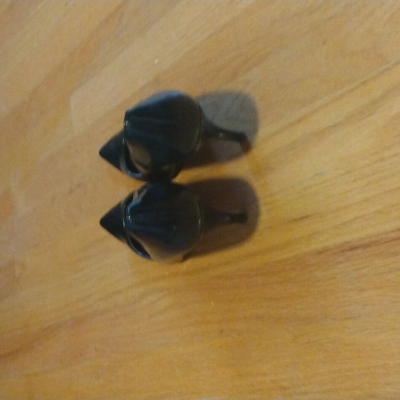 Shoes - Picture 3 of 4